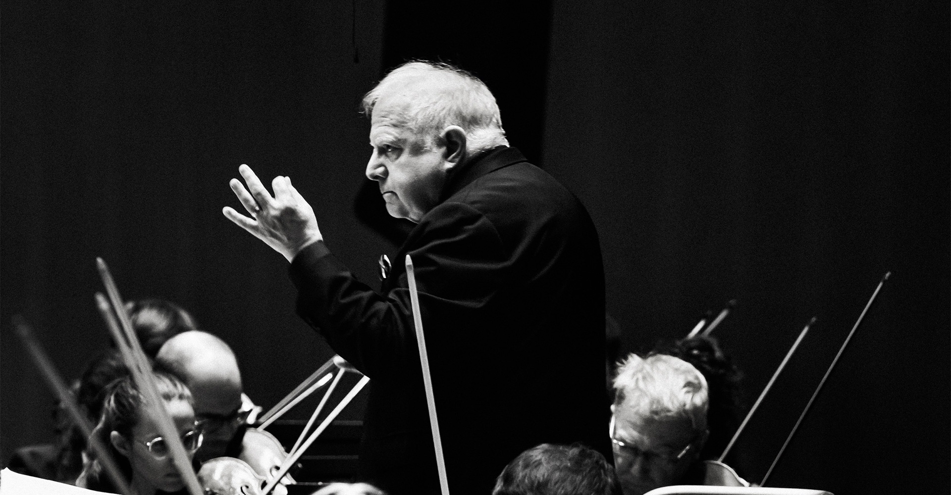 Leonard Slatkin dirige l'Orchestre national de Lyon